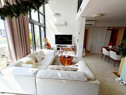 The Lakefront Residences (D22), Condominium #558404041